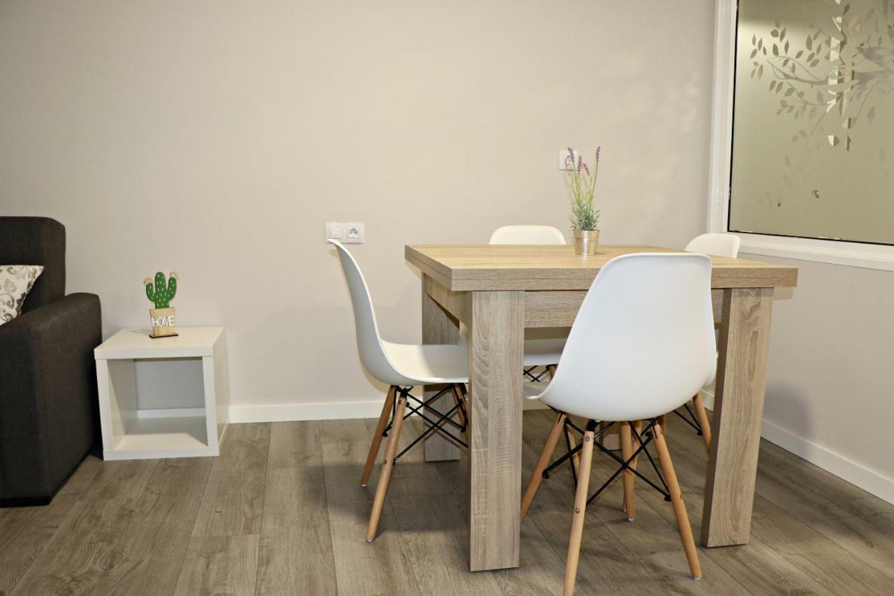 Apartamentos Credencial Саррія Екстер'єр фото